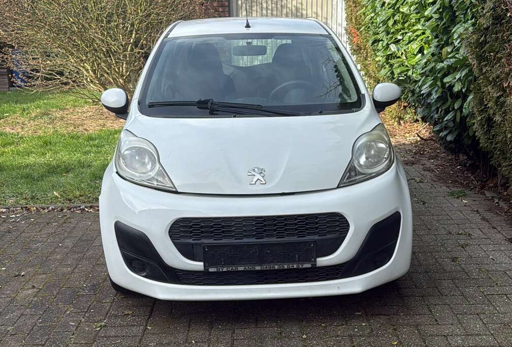 Peugeot (70) 68 Active