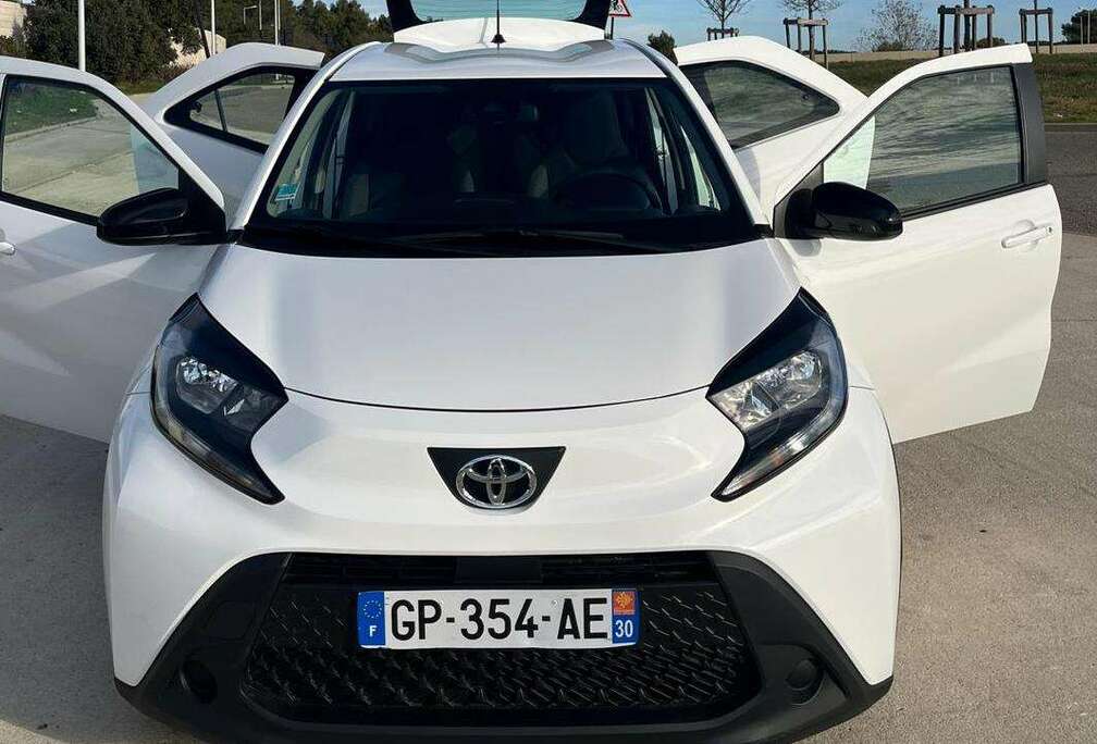 Toyota X