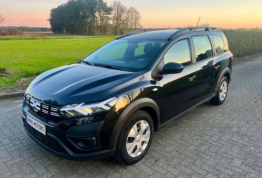 Dacia 1.0 TCe 2024 7 Zitplaatsen Radio/Bluetooth/Usb