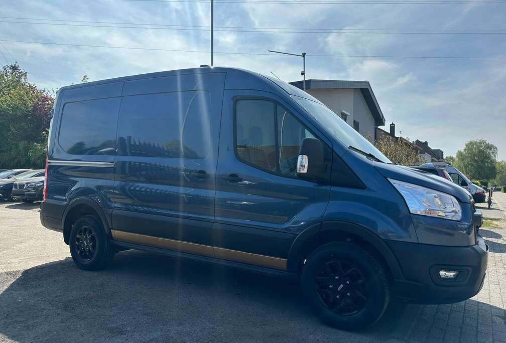 Ford 2.0 TDCi L2H2 3Zit Navi Leder Lineass Dodehoek Camera BT Pdc