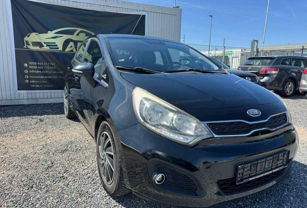 Kia Rio 1.4 CRDI Fifa World Cup Edition