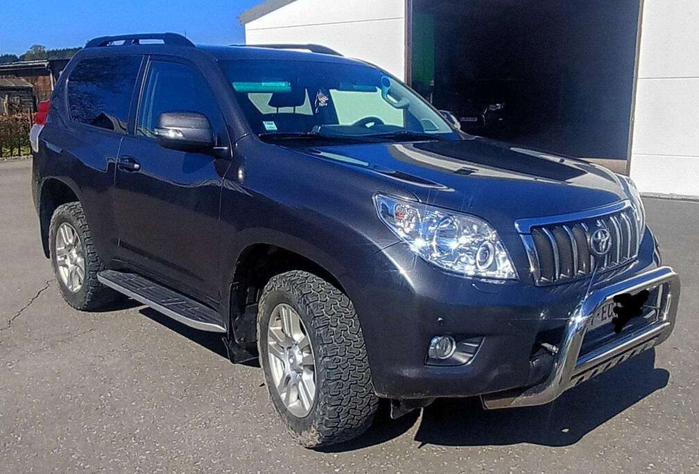 Toyota Landcruiser 3.0 D-4D Legend