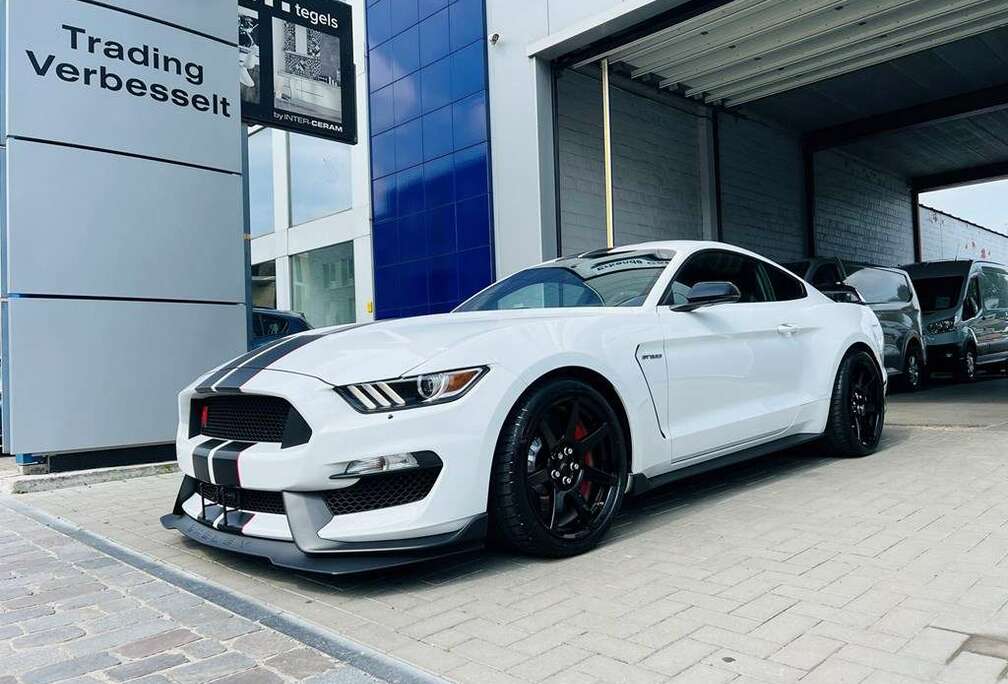 Ford 5.2i / Original Shelby gt350R / Golden Ticket