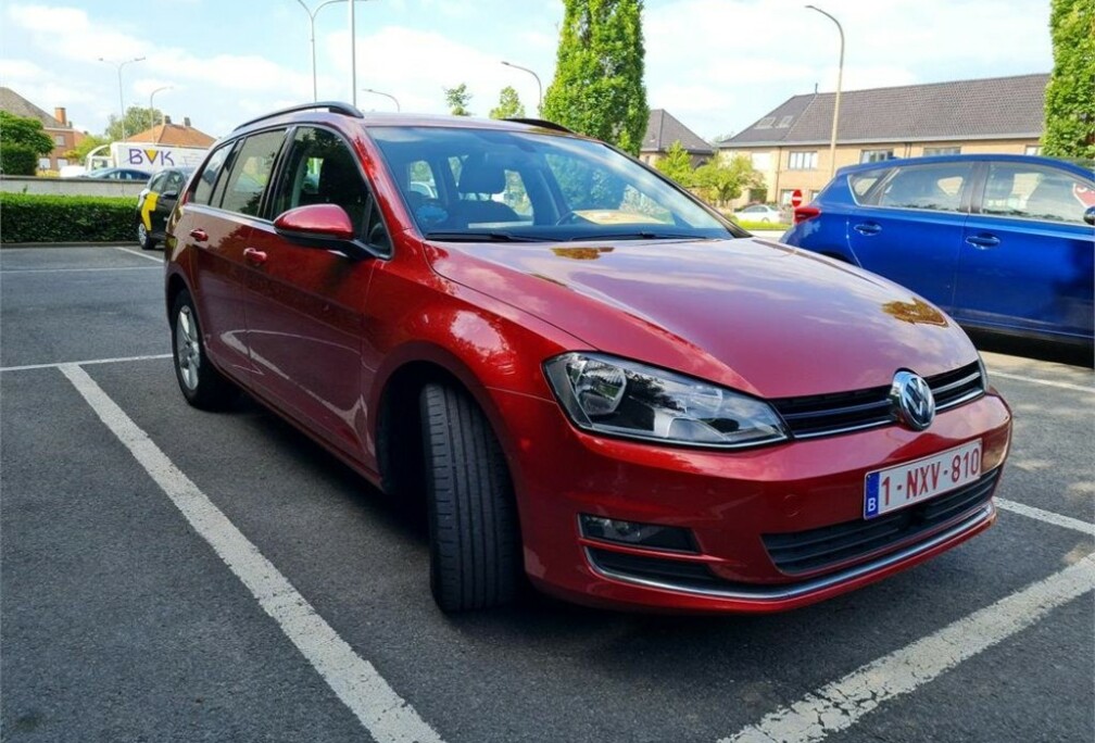 Volkswagen Golf 2.0 TDI Highline - Diesel - Manual