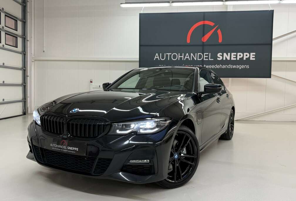 BMW 320e Aut. M Sportpakket/Led/M Shadowline/Enz..
