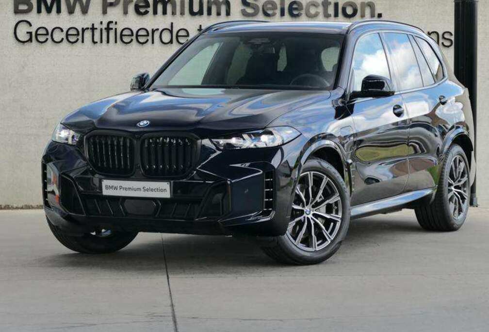 BMW Understated spec. Fully loaded where it matters.