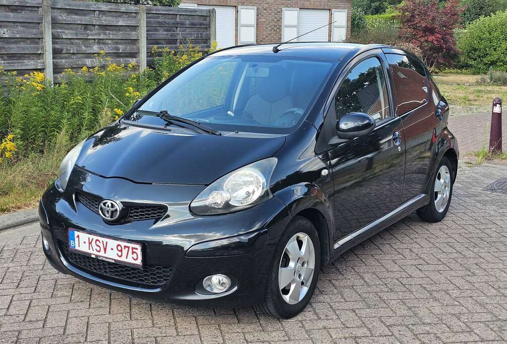 Toyota 1.0i VVT-i