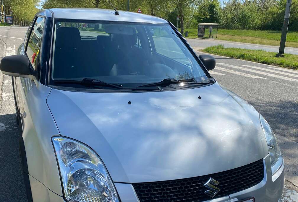 Suzuki 1.0i GLS Airbag