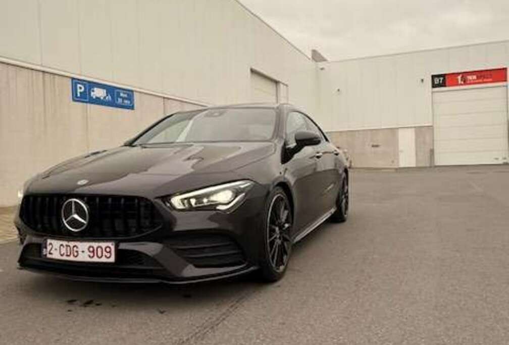 Mercedes-Benz CLA 180 AMG Line