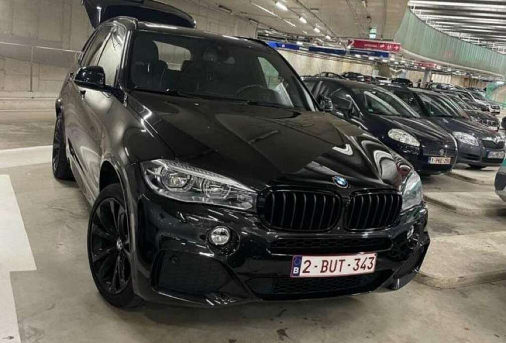 BMW xDrive30d Sport-Aut./ All black edition.Full pano