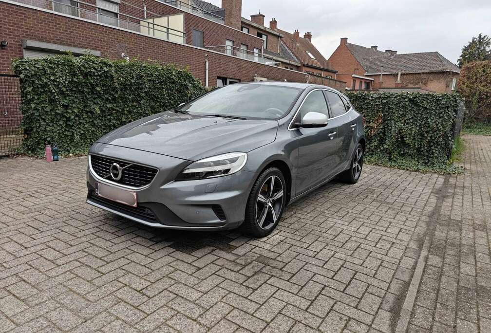 Volvo 2.0 T2 R-Design