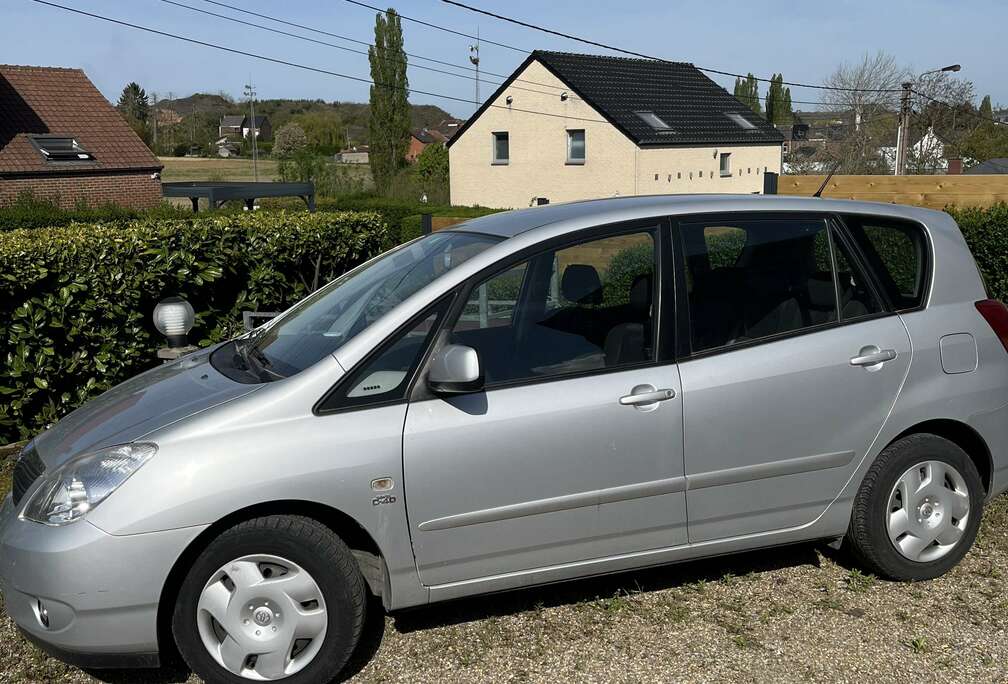 Toyota 2.0 Turbo D4D Linea Luna