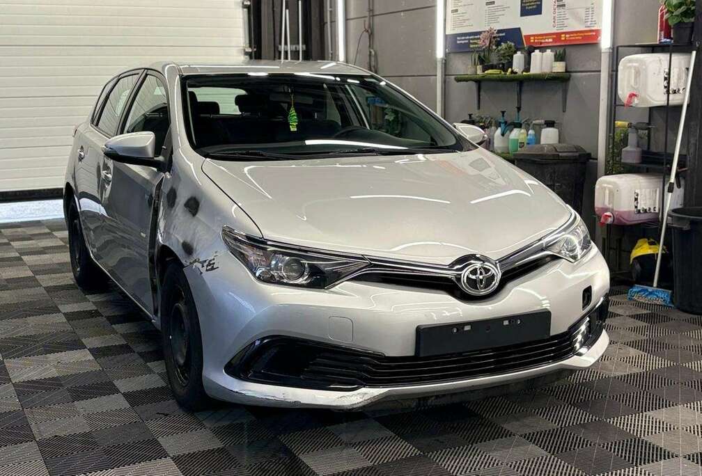 Toyota 1.33i VVT-i bj. 11/2015 78000km Euro 6