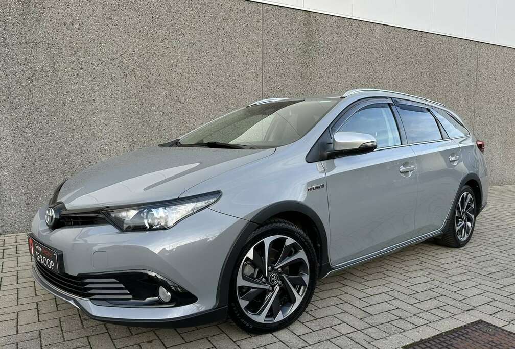 Toyota Auris 1.8 VVT-i Hybrid Automatik