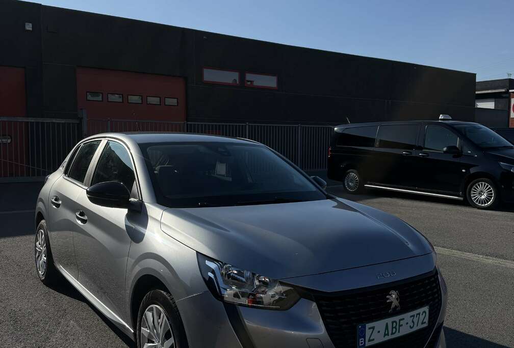 Peugeot PEUGEOT 208 LIKE - BENZINE - 1 JAAR GARANTIE