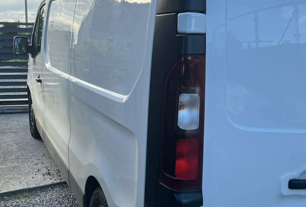 Nissan 2.0 dCi L2H1 Acenta Comfort Crew