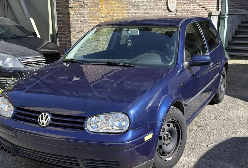 Volkswagen 1.6i Base