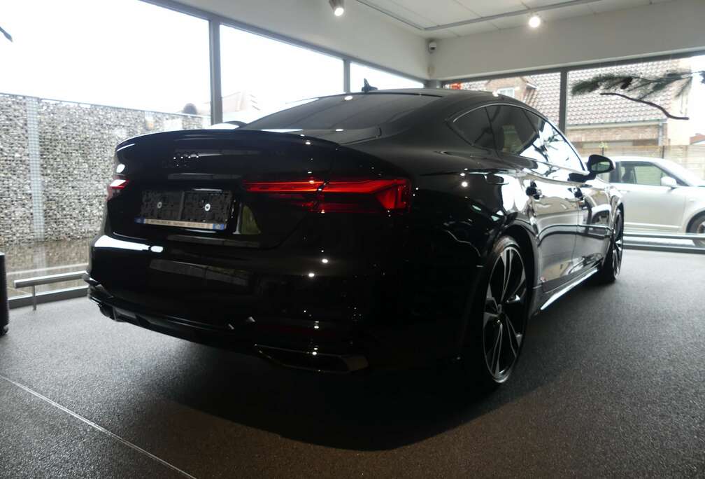 Audi VERKOCHT  S-LINE Edition Competition S tronic