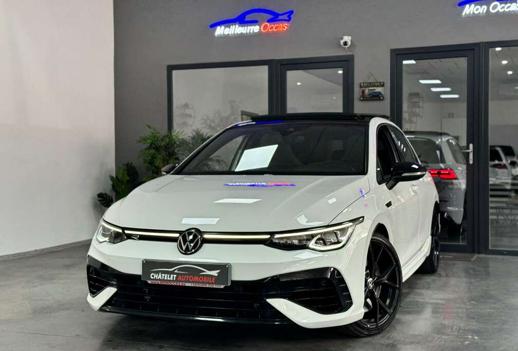 Volkswagen Performance// Harman