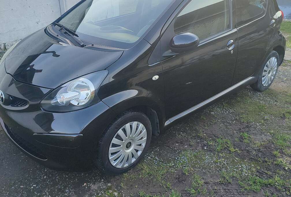 Toyota Aygo 1.0i VVT-i