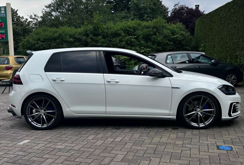 Volkswagen 7.5 GTE Hybrid Dsg Maxton design