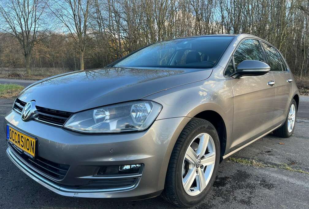 Volkswagen Golf 1.6 TDI DSG 5p. Highline Navi Jante Cuir