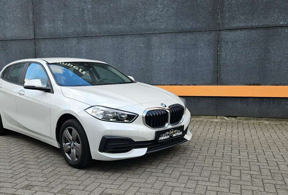 BMW SPORT LINE/NAVI TOUCH/PARKPILOT/CARPLAY/NIEUWSTAAT