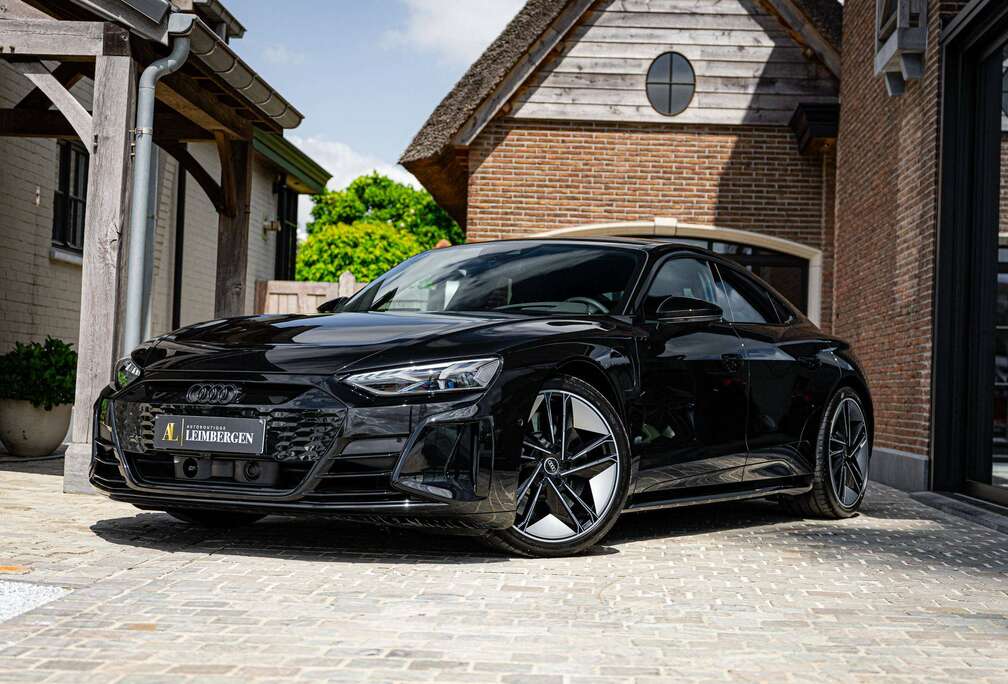 Audi 93.4 kWh Quattro / 21\
