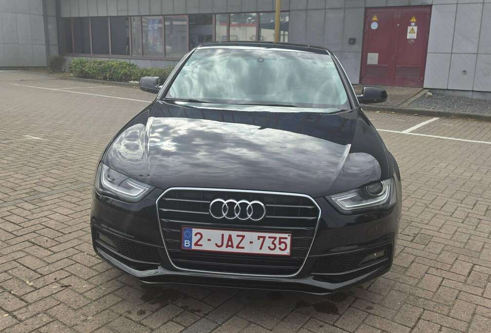 Audi A4 2.0 TFSI Quattro S line S tronic
