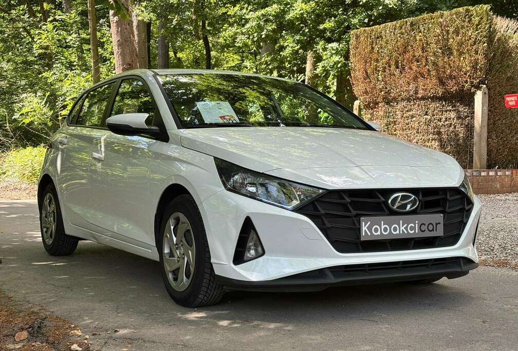 Hyundai 1.2i 84cv/A.C/CAPTEURS AR/RADIO/TEL/USB/GARANTIE