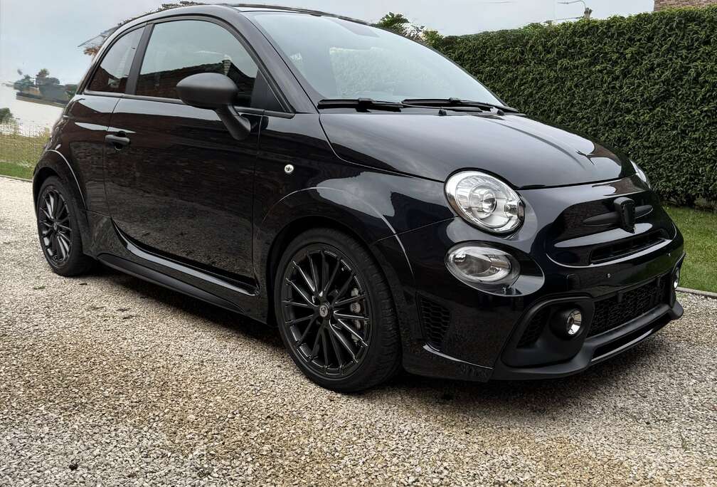 Abarth Uniek black on black performance pack en ppf folie