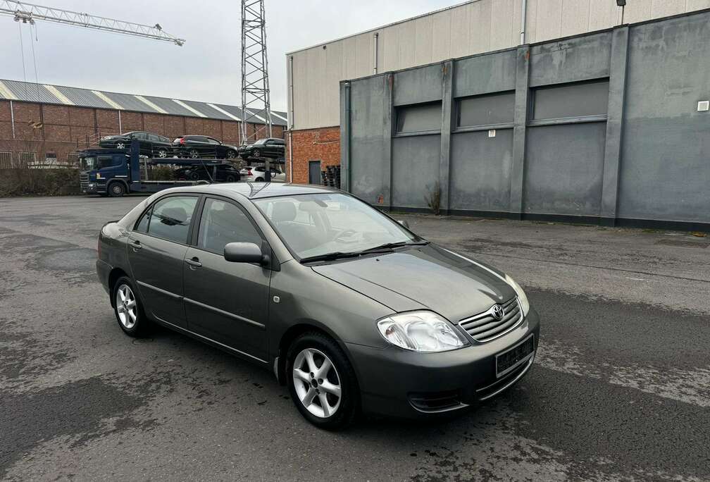 Toyota 1.6i VVT-i 16v Airco Digital Jantes Aluminium