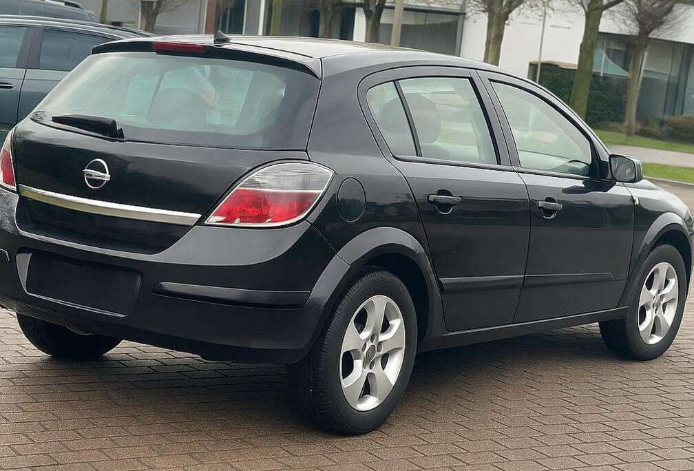 Opel Astra 1.9 CDTi Cosmo