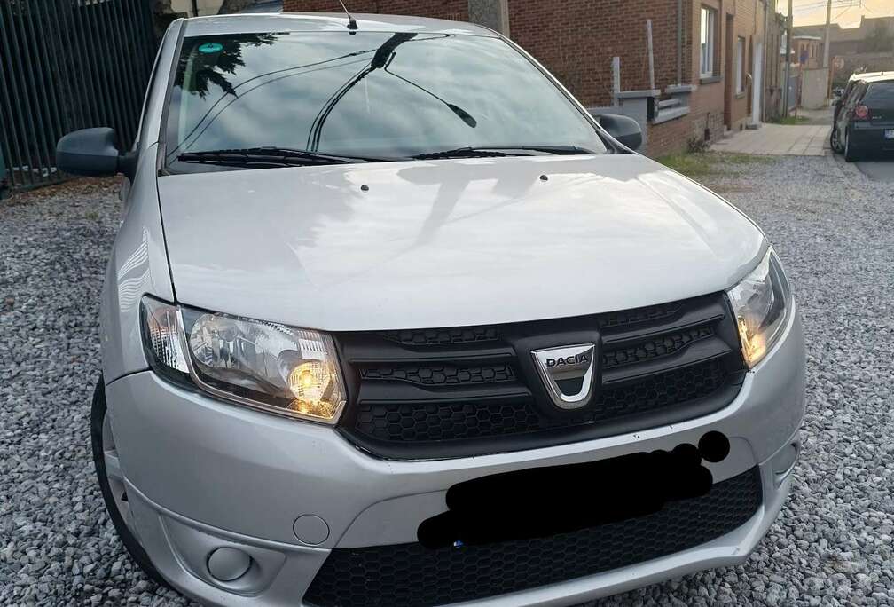 Dacia 1.2 16V 75 prête a matricule