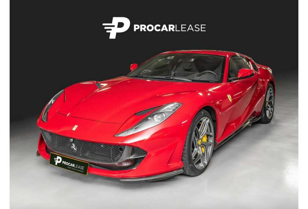 Ferrari Superfast SUPERFAST ROSSO 70 ANNI SPECIAL COLOURS