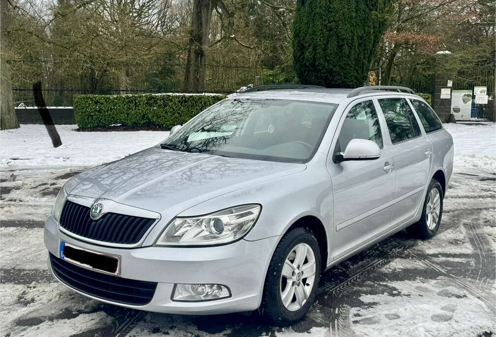 Skoda SW 1.6 CR TDi 1er pripriétaire prêt à immatricu