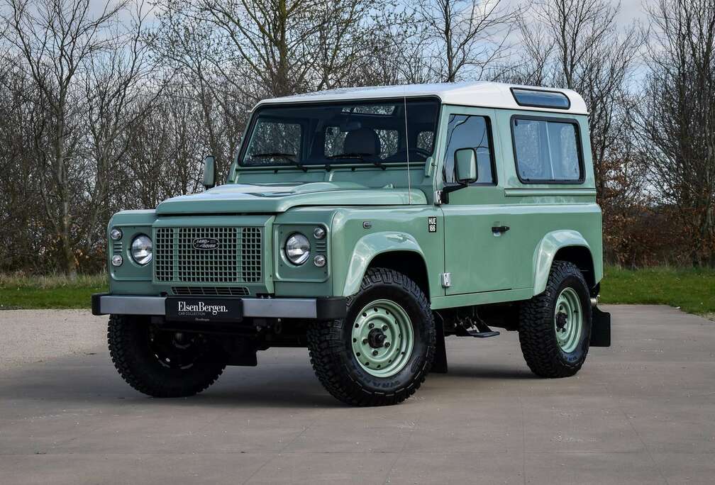 Land Rover 90 / 2.2 TD4 / \