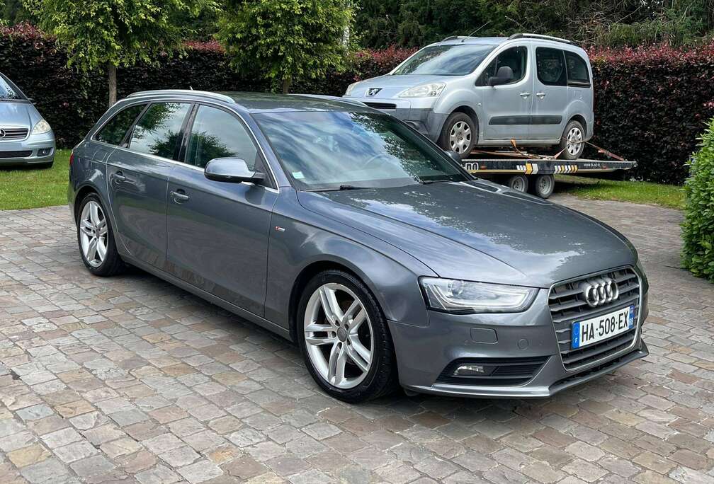 Audi A4 Avant 2.0 TDi S line