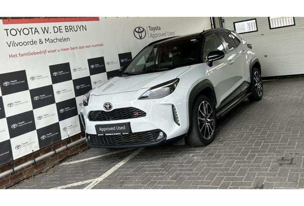Toyota GR Sport Bi-tone