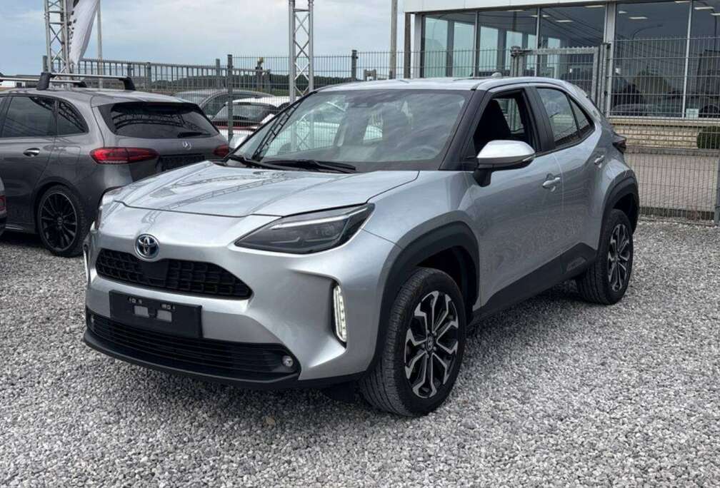 Toyota Yaris Hybrid 1.5i VVT-i E-CVT Dynamic
