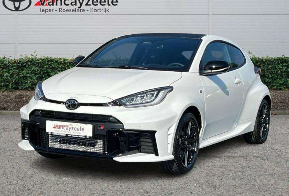 Toyota GR 1.6i  MT+premiumpack+forged