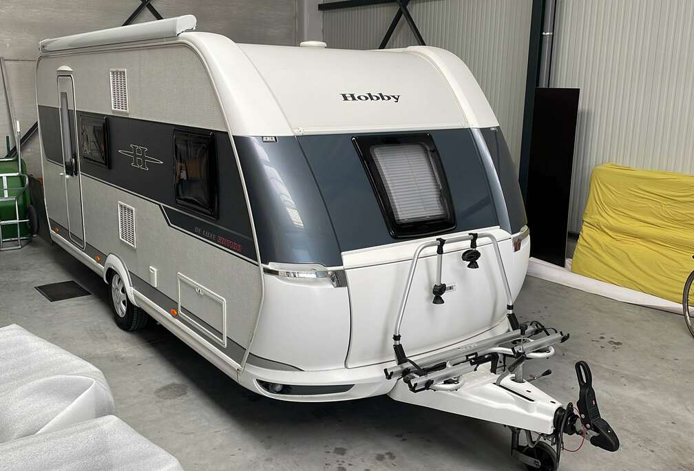 Caravans-Wohnm 490KMF DE LUXE EDITION