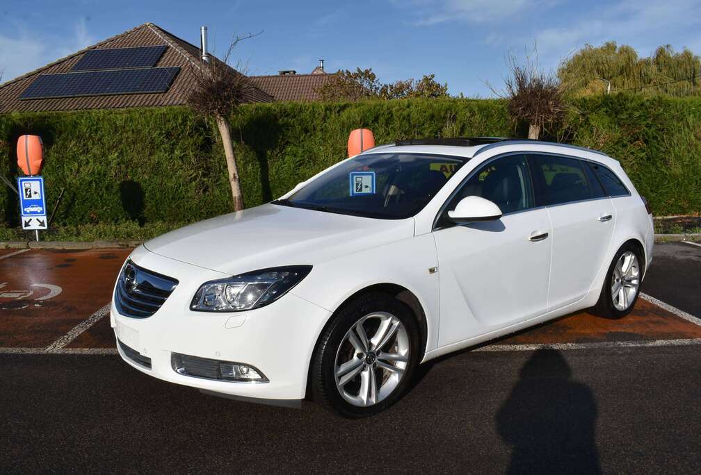 Opel Sports Tourer 2.0 CDTi ecoFLEX Cosmo Leder/Pano/GPS/Xenon
