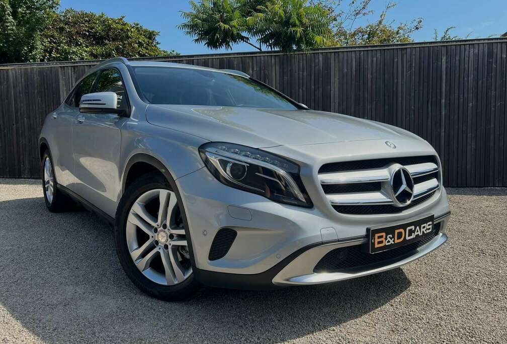 Mercedes-Benz GLA 180 7G-DCT 1steHAND/1MAIN