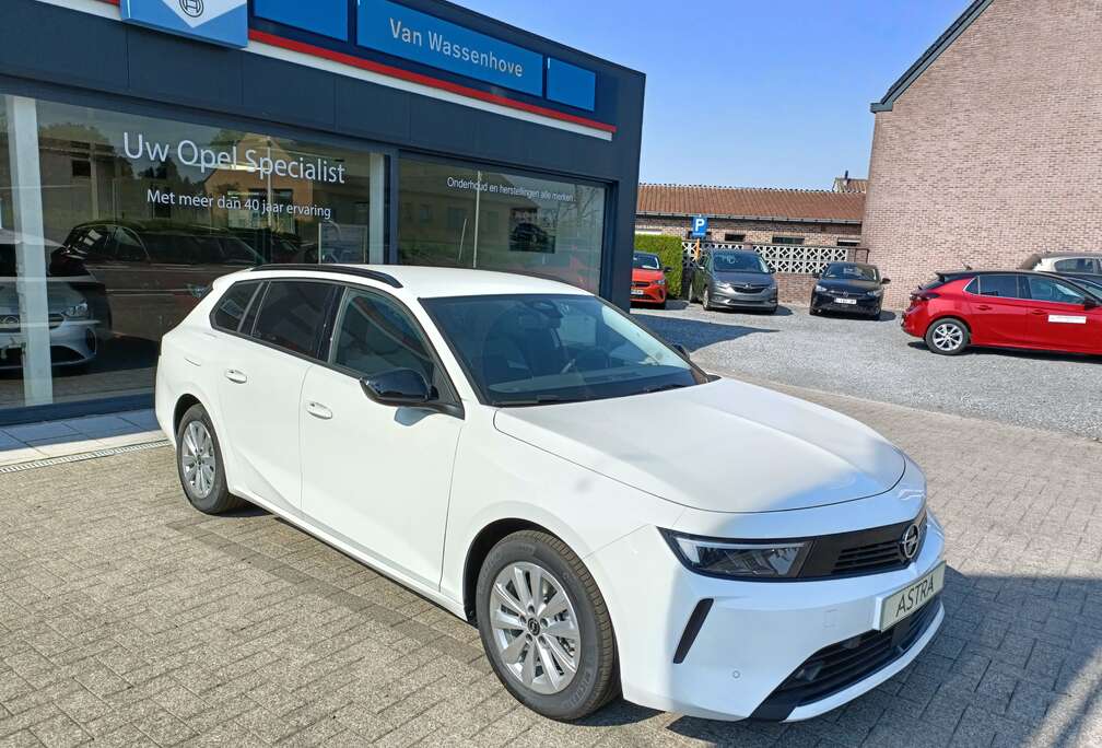 Opel Sports Tourer 1.2 Turbo AUTOMAAT nieuw **OVERNAME*