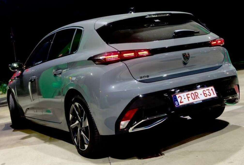 Peugeot 308 Allure Hybrid 136 e-DSC6