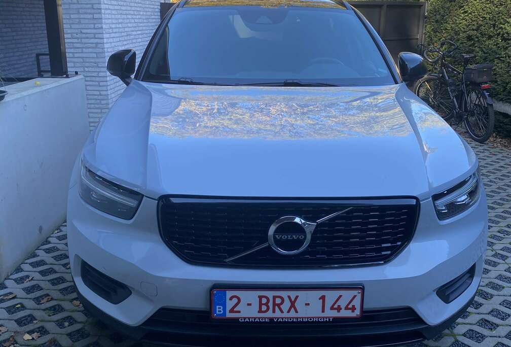Volvo XC40 1.5 T4 PHEV Plus Dark Design DCT