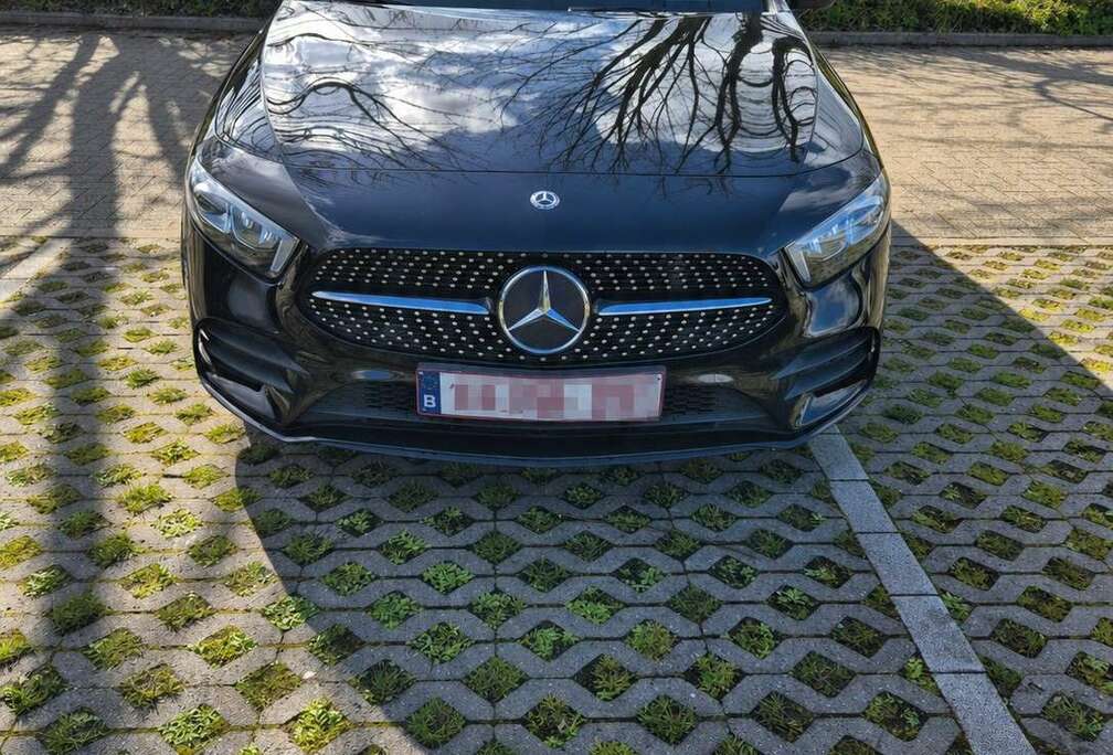 Mercedes-Benz hatchback, sport edition, amg line, nightpakket