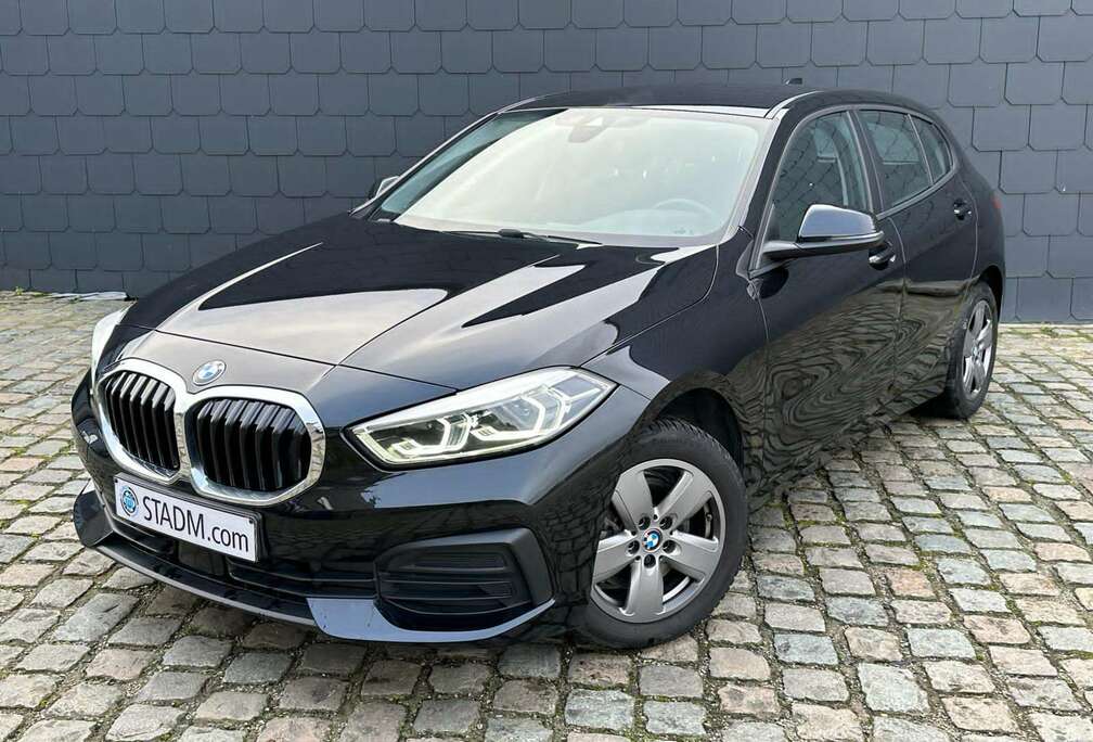 BMW  d 1HND  FACELIFT CARPLAY LED GARANTIE