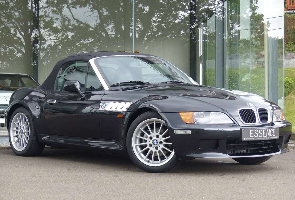 BMW 2.0i Roadster 2 owners